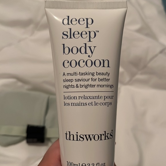 Free with purchase - eye mask + this works sleep lotion - Picture 3 of 3